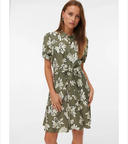 Vero Moda - JENNIFER - Floral shirt dress
