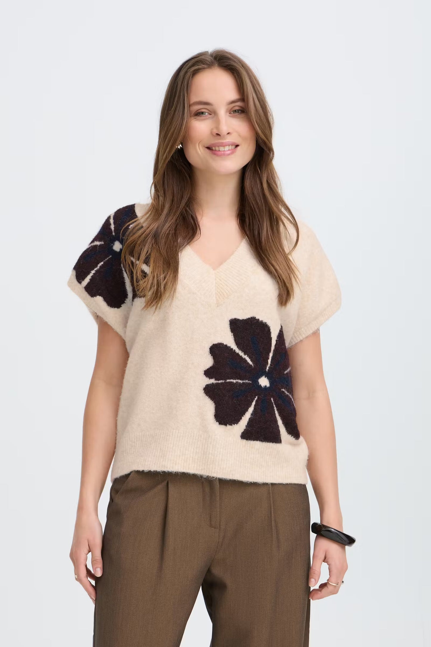 B.Young - OMEA SLIPOVER - V.Neck flower knit