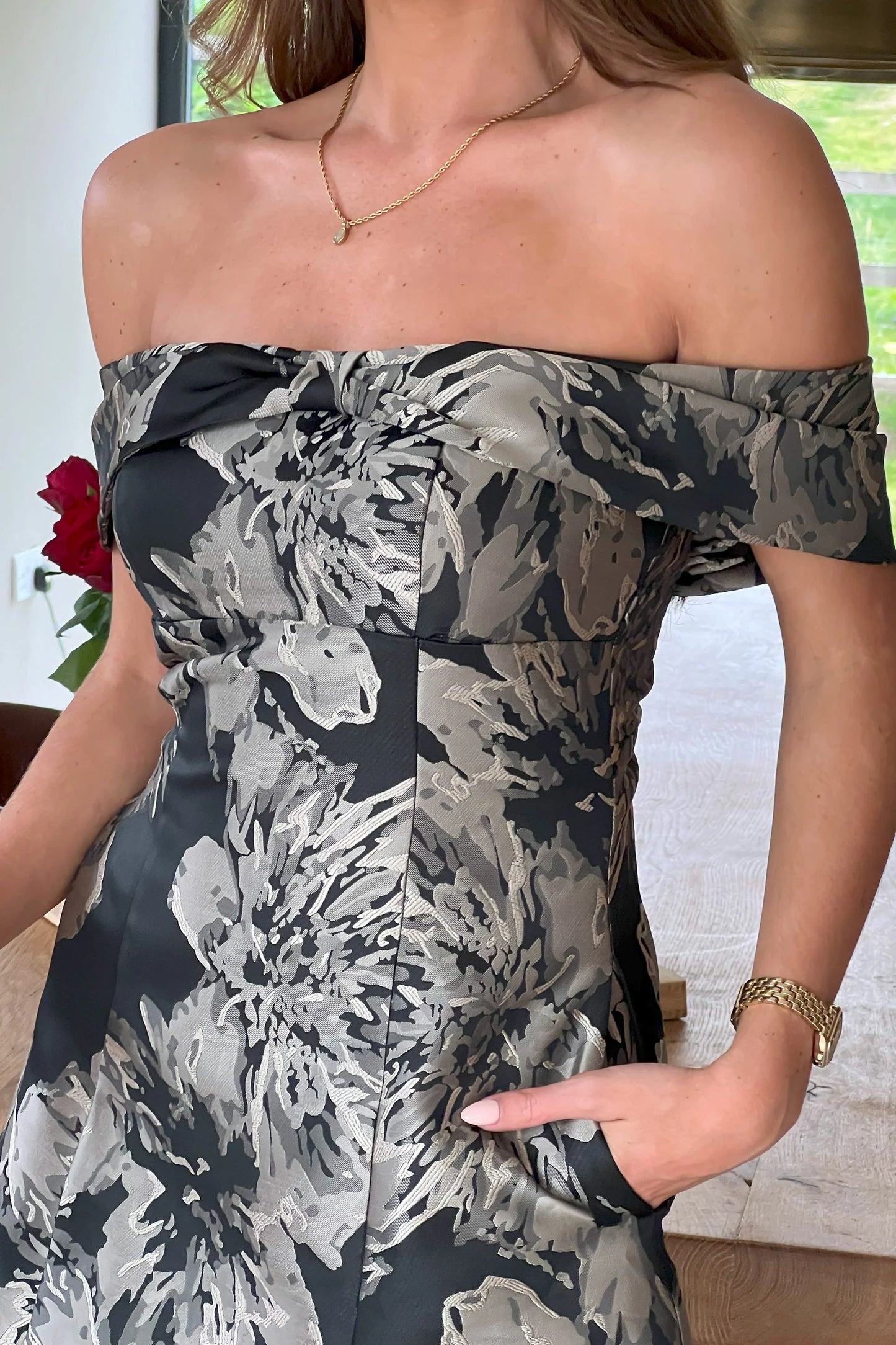 Girl in Mind - Juliet - Bow Detail Off The Shoulder Mini Dress Black And Gold