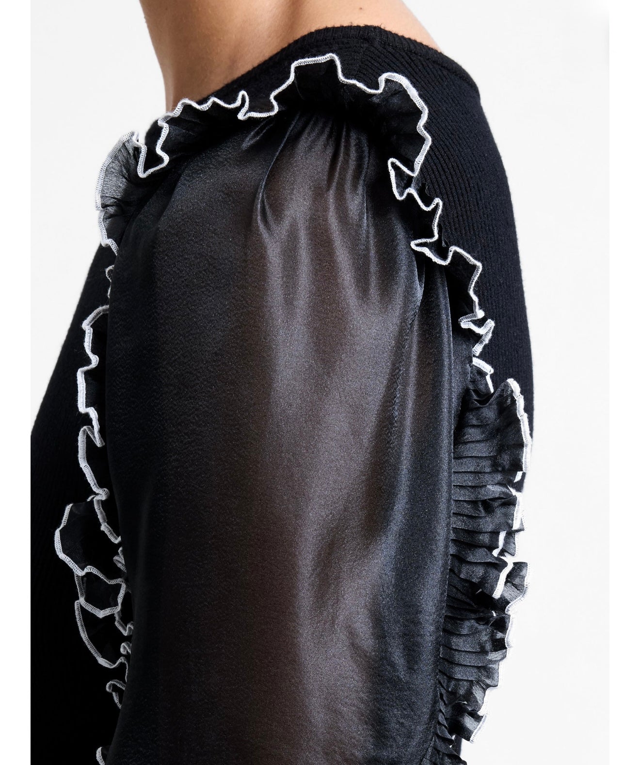 French Connection - 78ZAJ - Ruffle sleeve knitted top