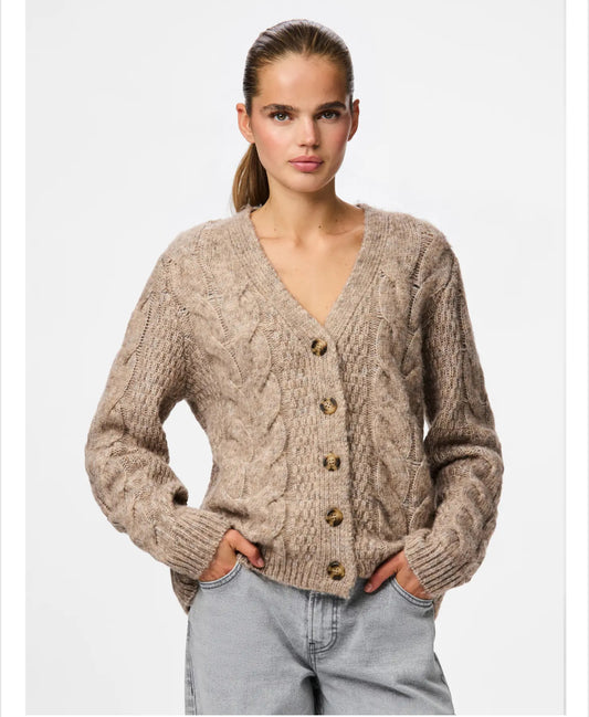 Pieces - NINA - Cable knitted cardi