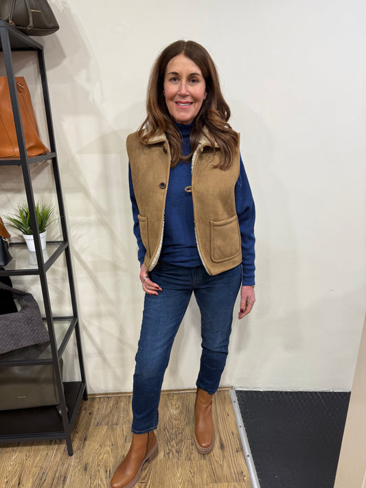 NOSS - Faux suede shearling gilet