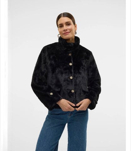 Vero Moda - SONJAEVA - Faux fur jacket