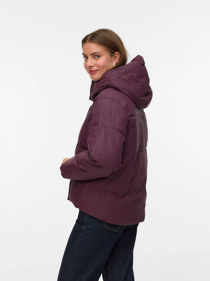 Vero Moda - GERTAKYLIE - Coated puffa coat