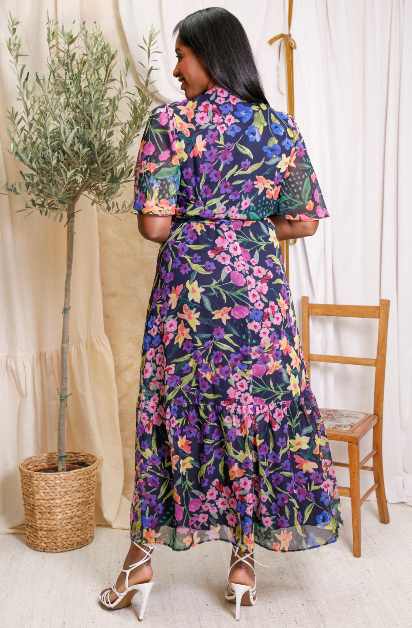 Hope & Ivy - NESTA - Floral Flutter Sleeve Maxi Wrap Dress with Tie Waist