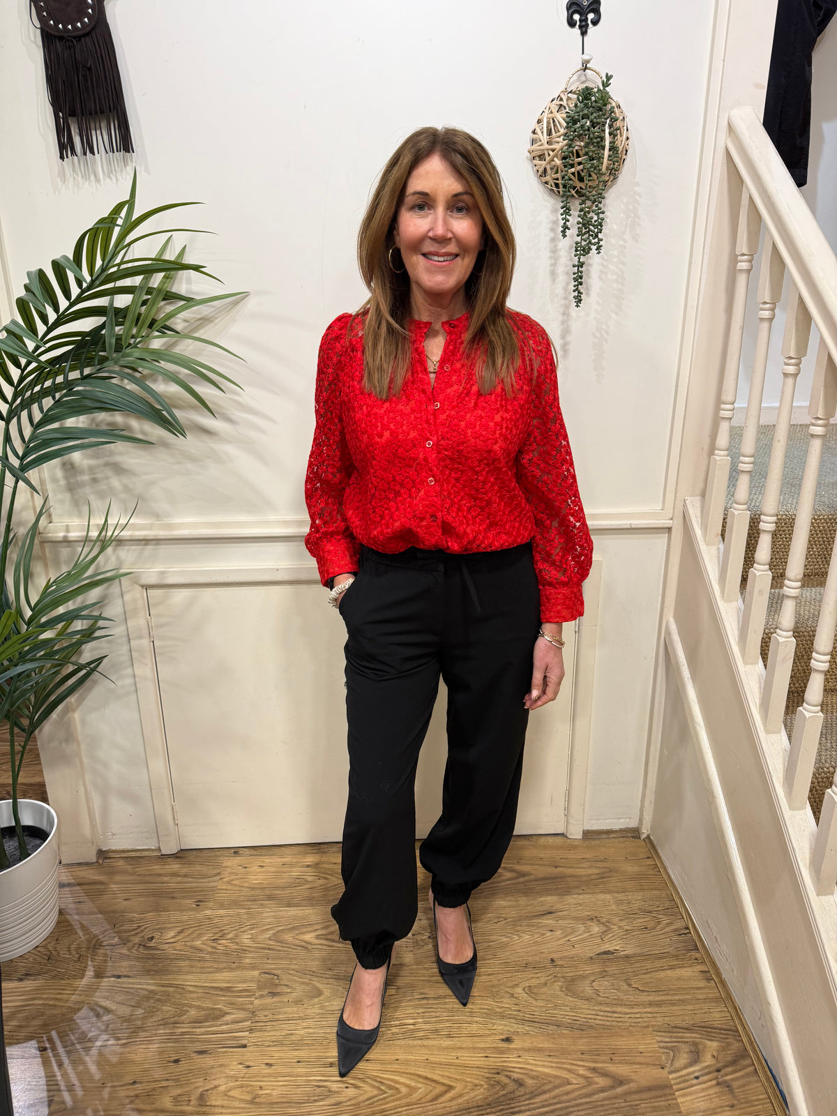 SHERI -Textured floral blouse