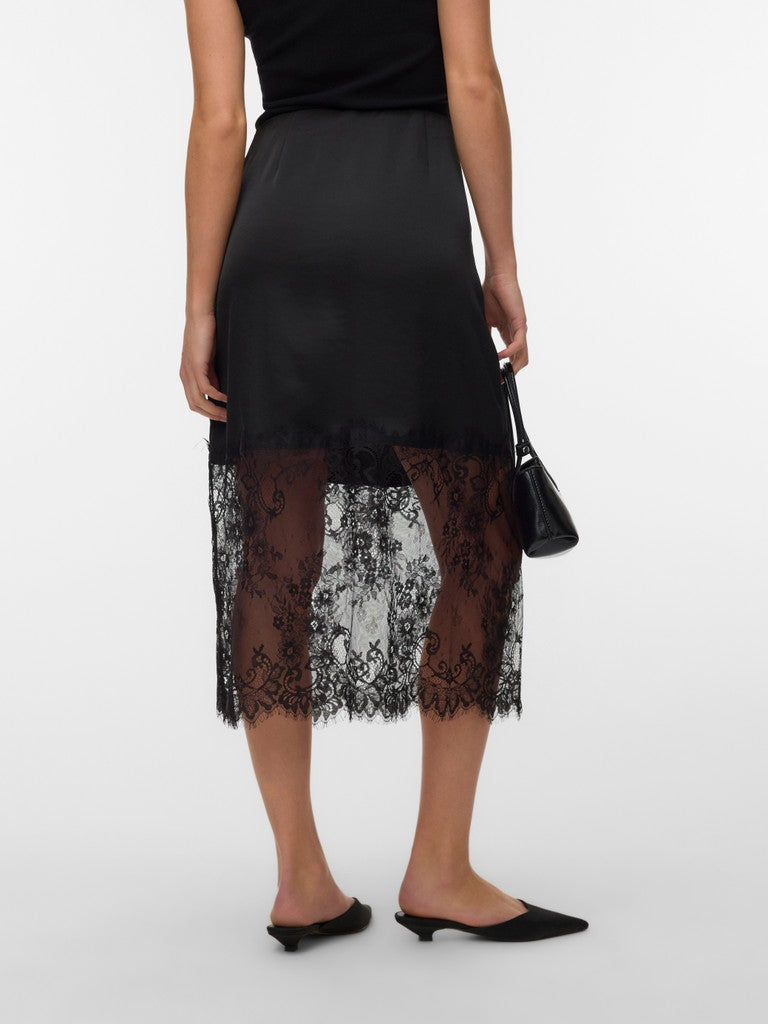 Vero Moda - MOLLIE - Lace bottom satin dress